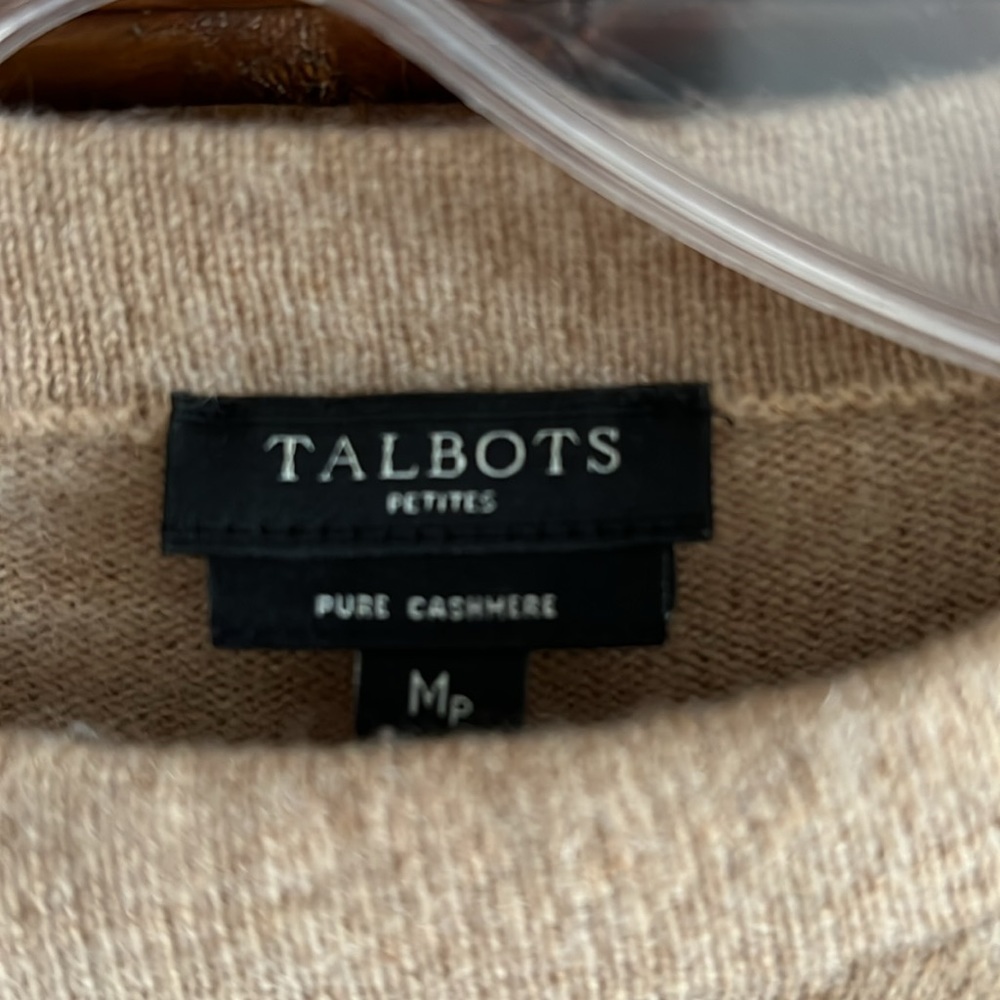 Talbots petite, medium high neck, cashmere sweater camel color - Picture 2 of 4
